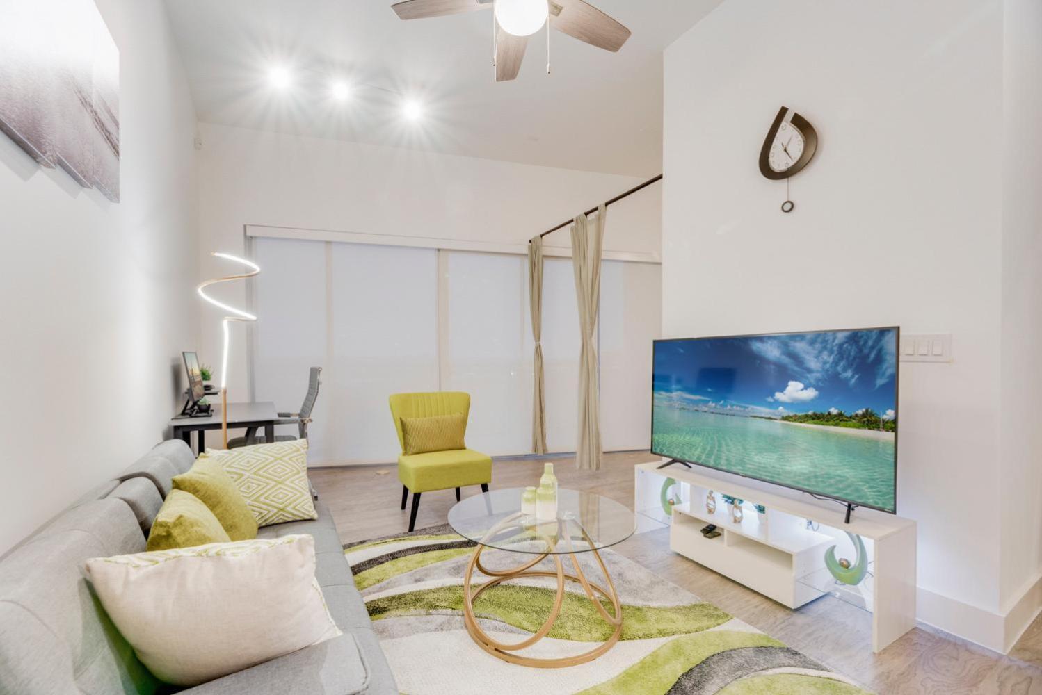 Snazzy Loft Style 2Br I Gym I Parking I Workspace 达拉斯 外观 照片