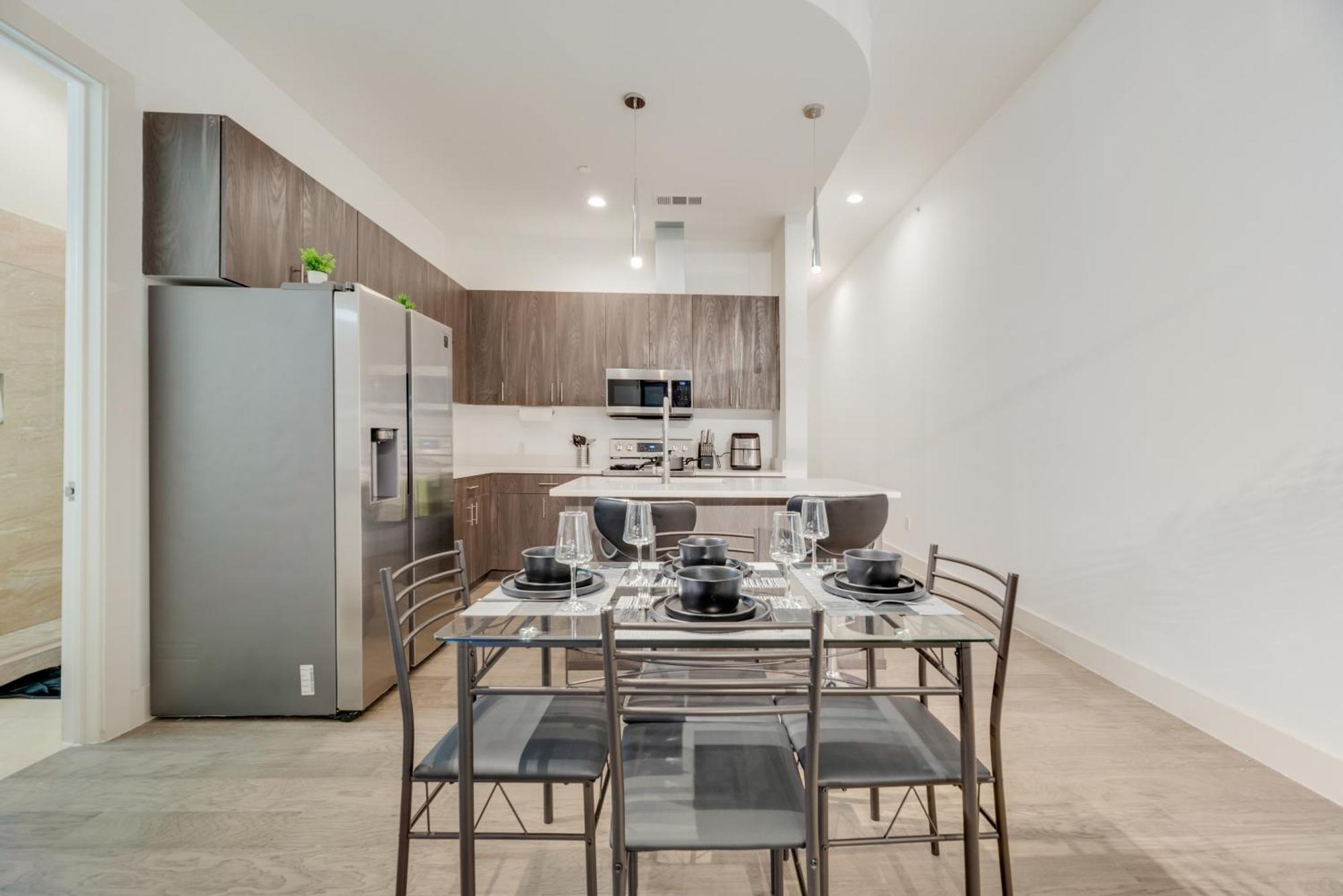 Snazzy Loft Style 2Br I Gym I Parking I Workspace 达拉斯 外观 照片