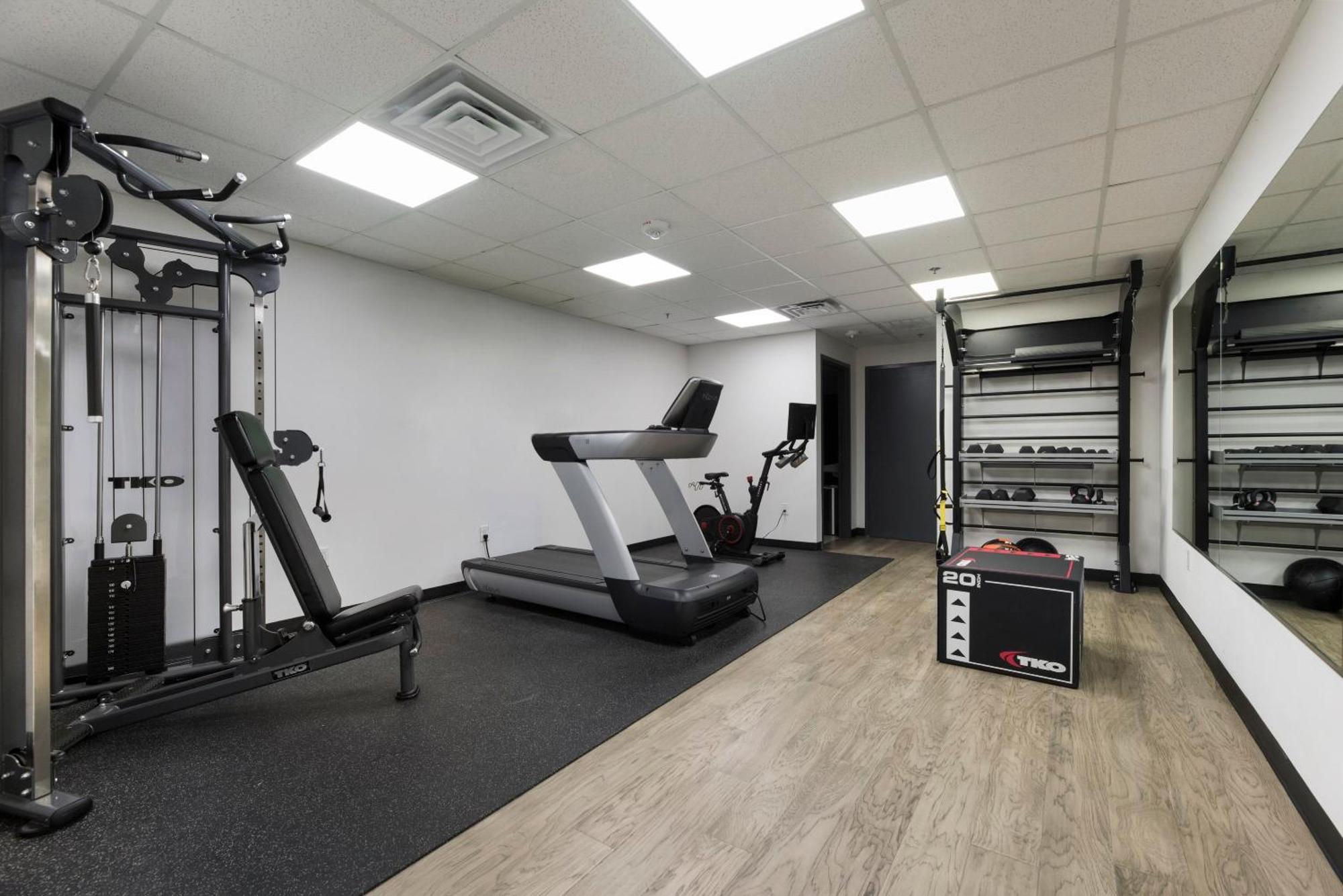 Snazzy Loft Style 2Br I Gym I Parking I Workspace 达拉斯 外观 照片